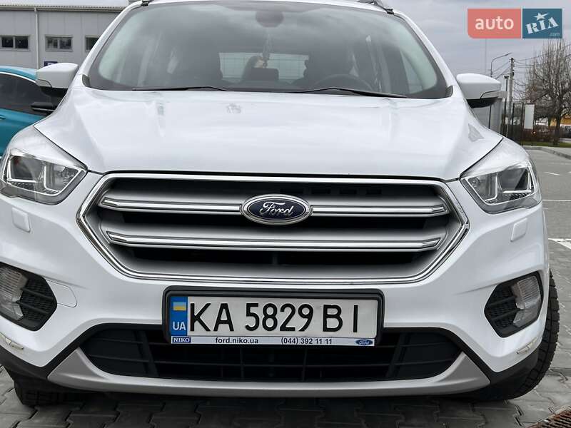 Ford Kuga (2019)