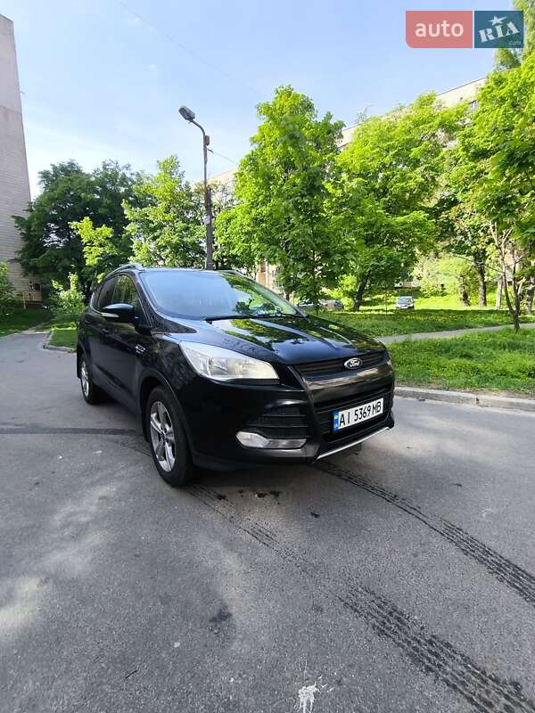 Ford Kuga (2013)