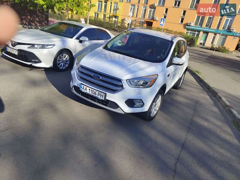 Ford Kuga (2016)
