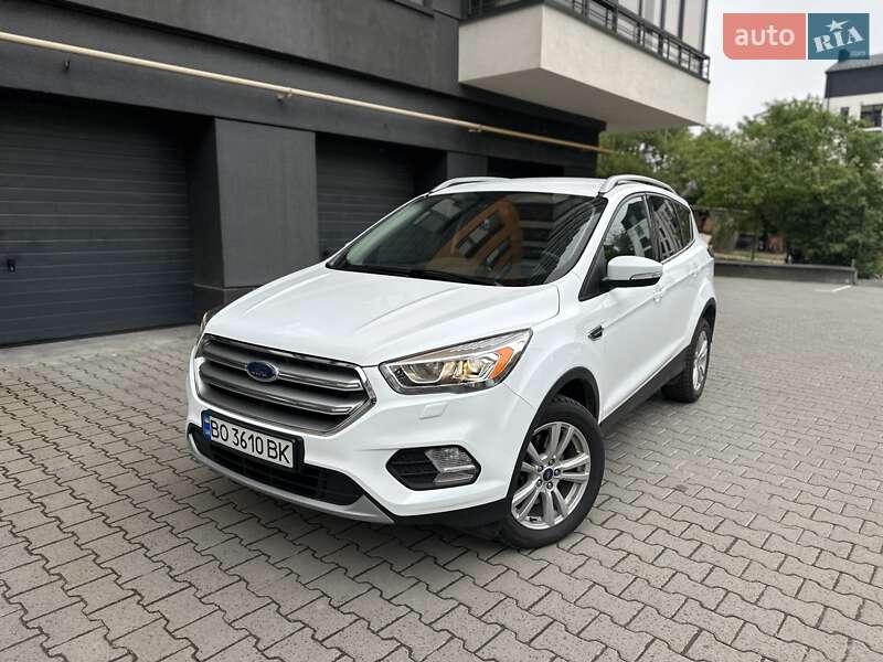 Ford Kuga (2017)