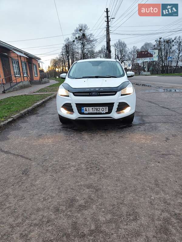 Ford Kuga (2016)