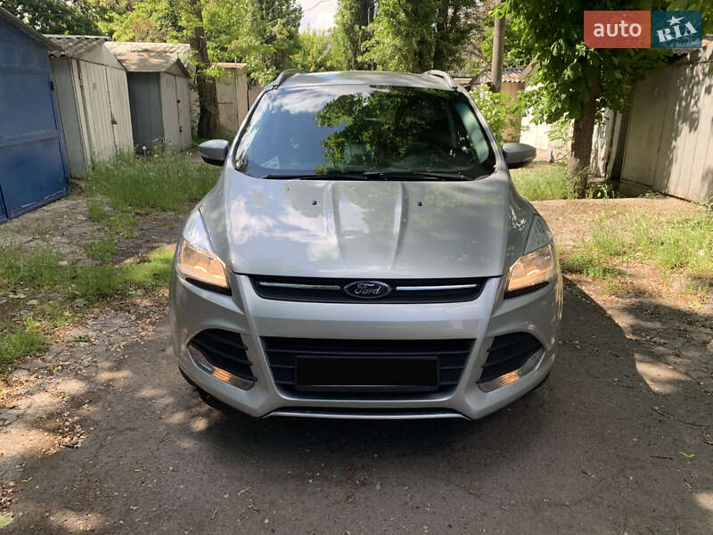 Ford Kuga (2013)