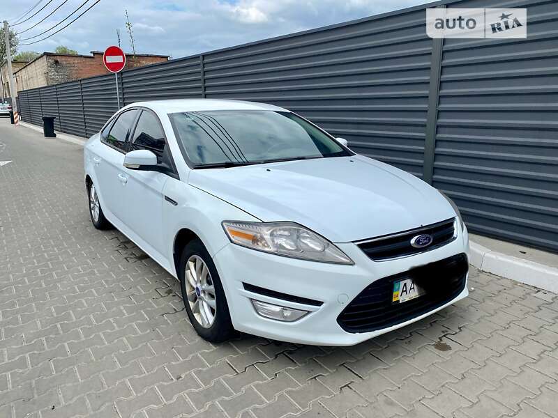 Ford Mondeo (2011)