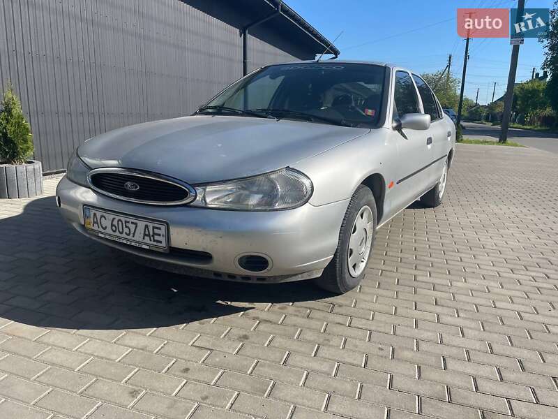 Ford Mondeo (1998)