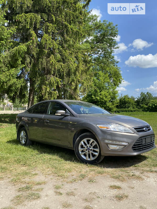 Ford Mondeo (2012)