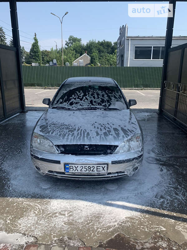 Ford Mondeo (2001)