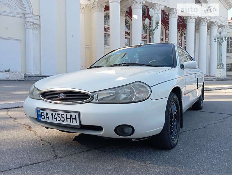 Ford Mondeo (1998)