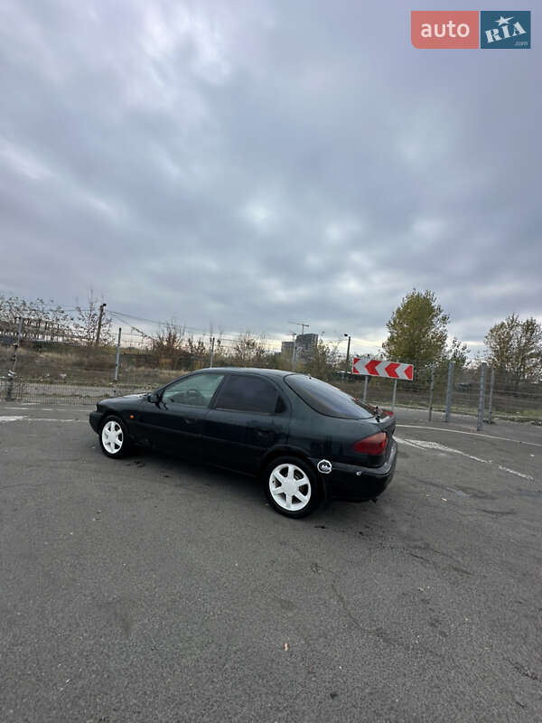 Ford Mondeo (1995)