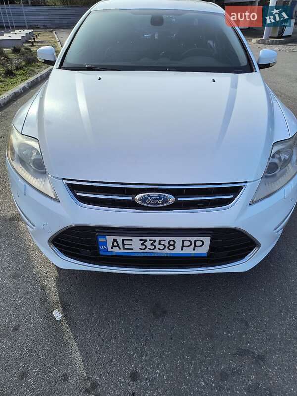 Ford Mondeo (2011)