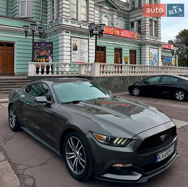 Ford Mustang (2014)