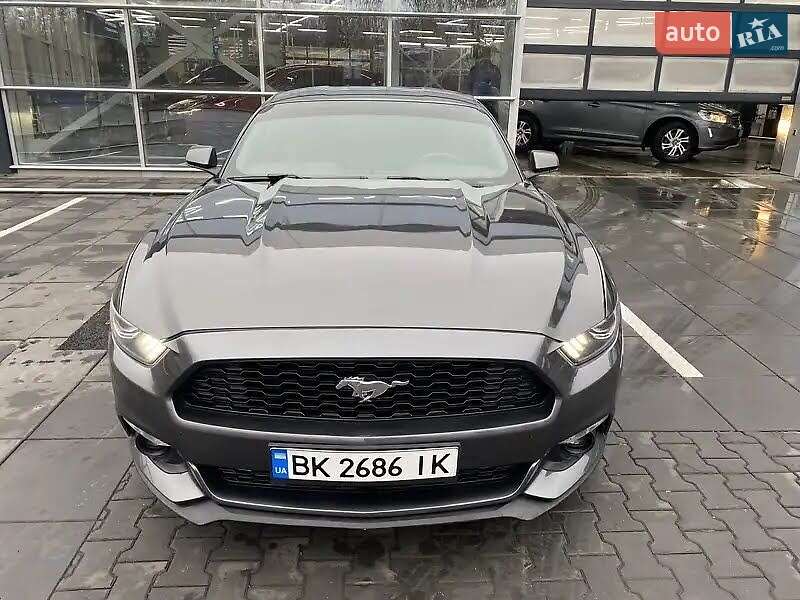 Ford Mustang (2017)