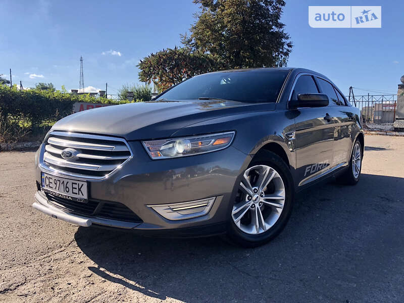 Ford Taurus (2012)