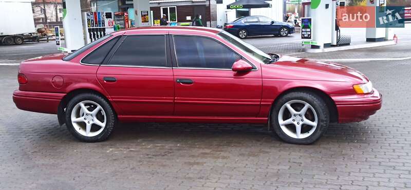 Ford Taurus (1992)