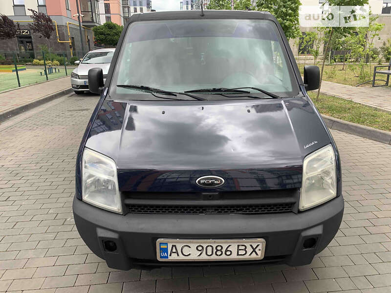 Ford Tourneo connect (2004)