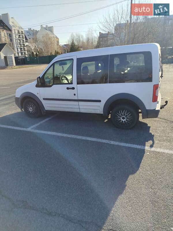 Ford Tourneo connect (2010)