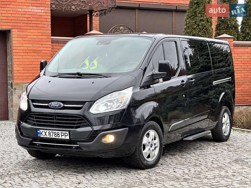 Ford Tourneo custom (2016)