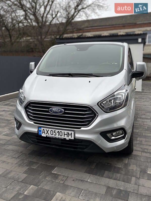 Ford Tourneo custom (2018)