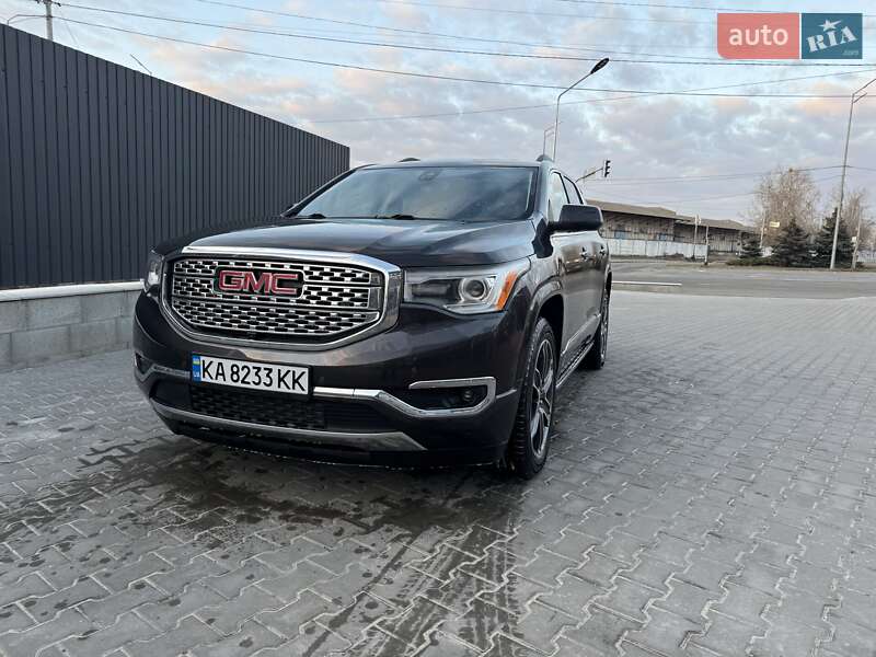 Gmc Acadia (2017)