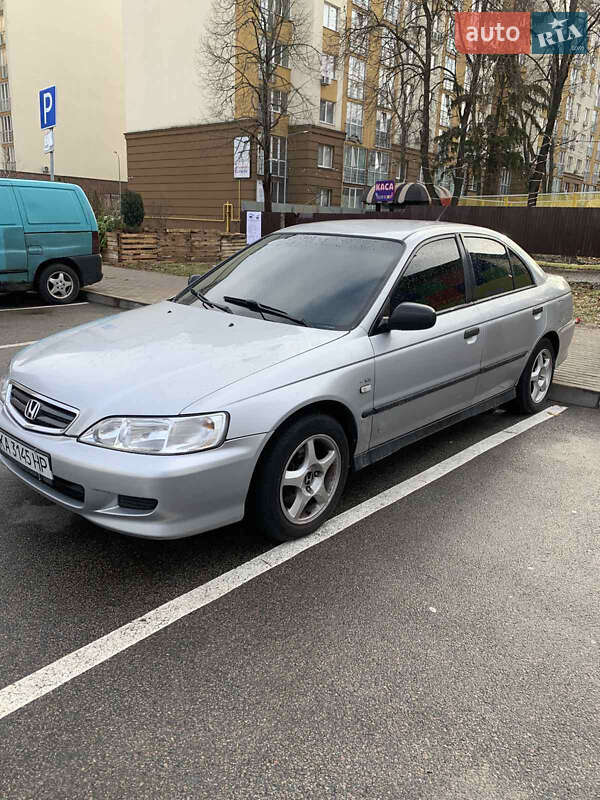 Honda Accord (2001)