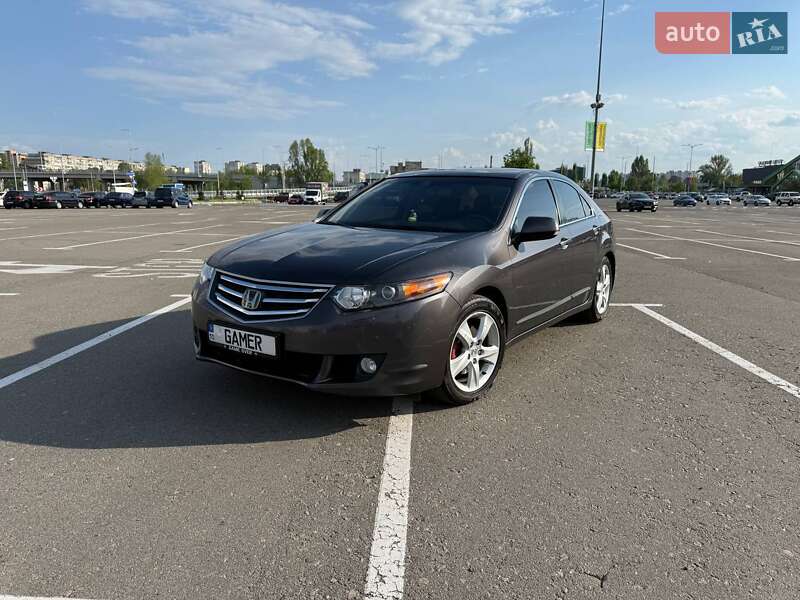 Honda Accord (2009)