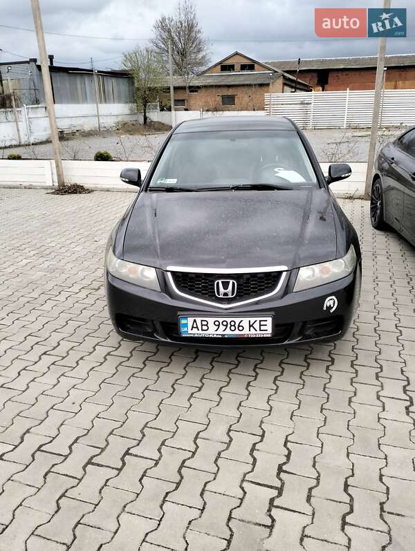 Honda Accord (2004)