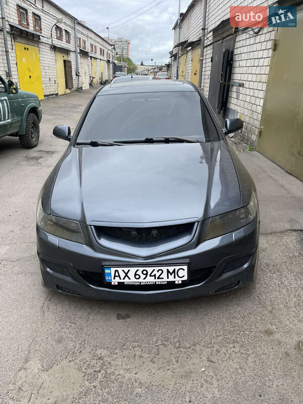 Honda Accord (2003)