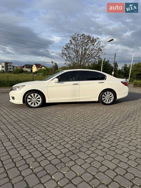 Honda Accord (2013)