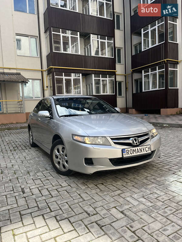 Honda Accord (2005)