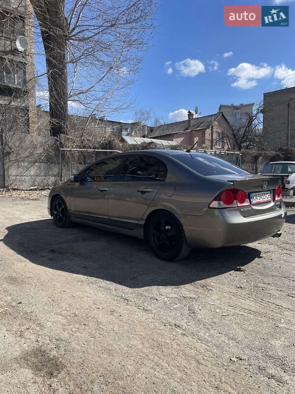 Honda Civic (2007)