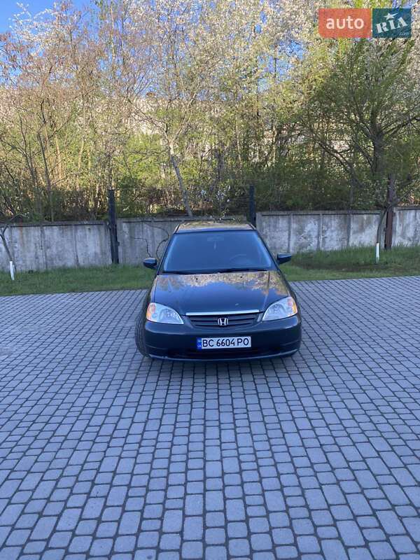 Honda Civic (2003)