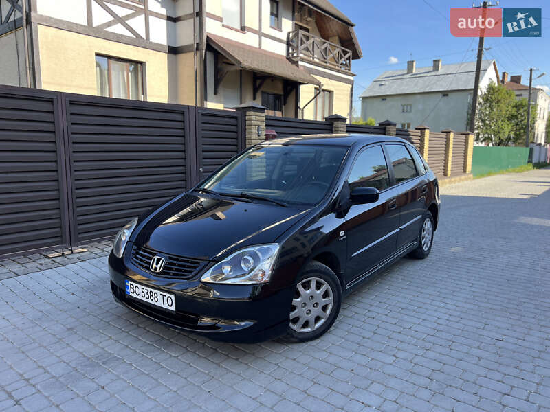 Honda Civic (2004)
