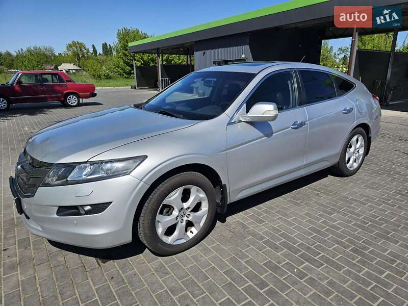 Honda Crosstour (2011)