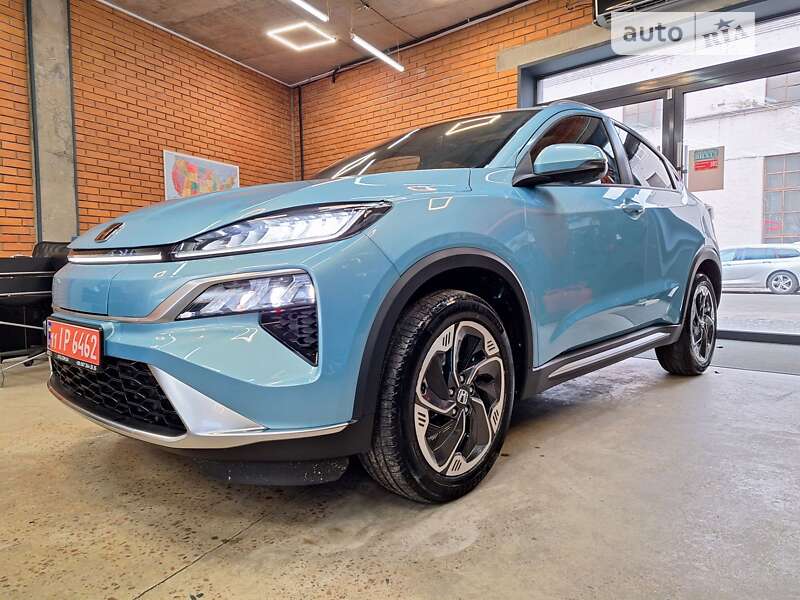 Honda M-nv (2023)