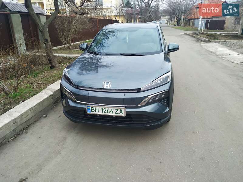 Honda M-nv (2021)