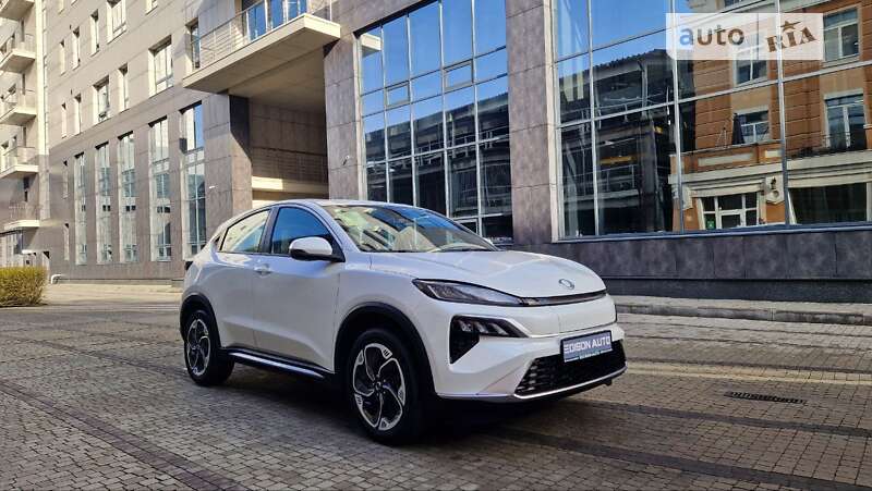Honda M-nv (2023)