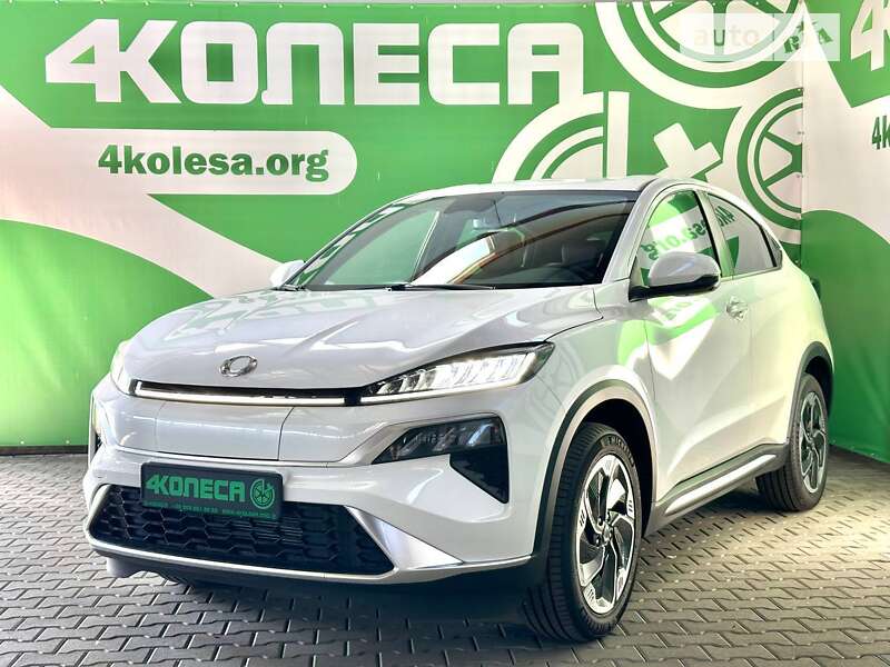 Honda M-nv (2023)