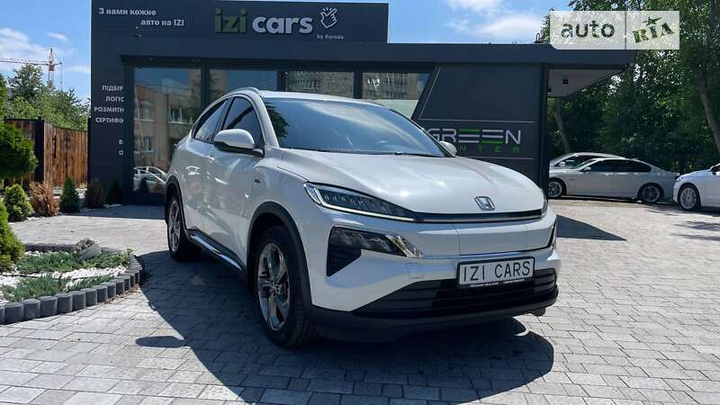 Honda M-nv (2022)