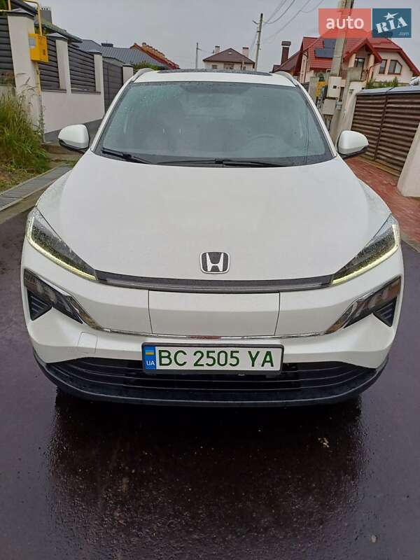 Honda M-nv (2021)