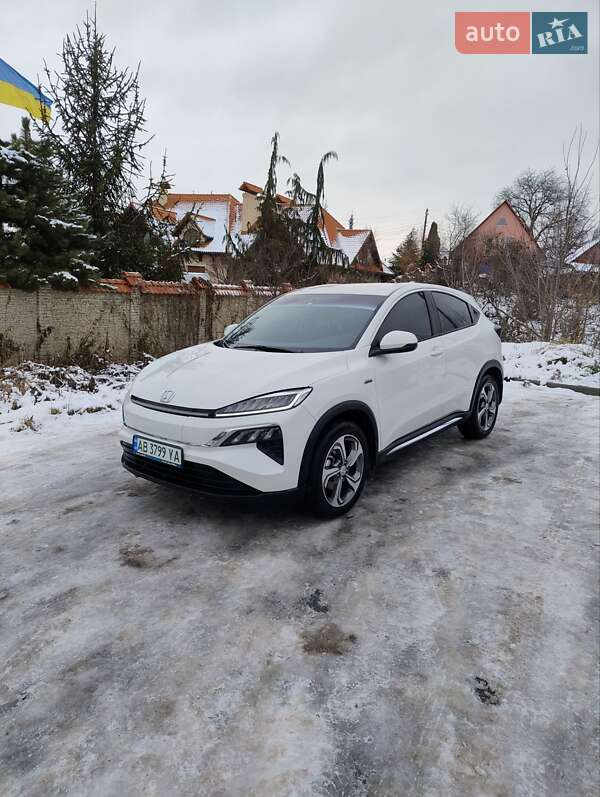 Honda M-nv (2022)