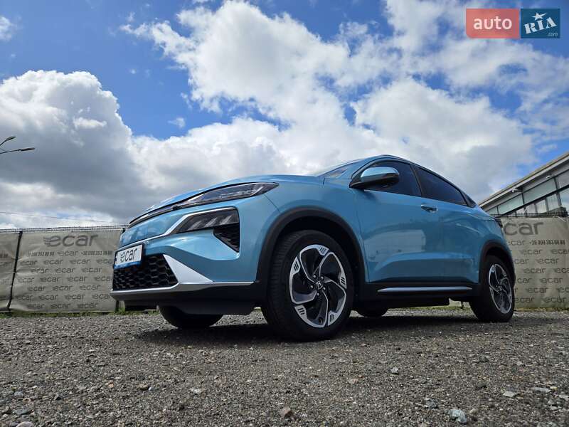 Honda M-nv (2023)