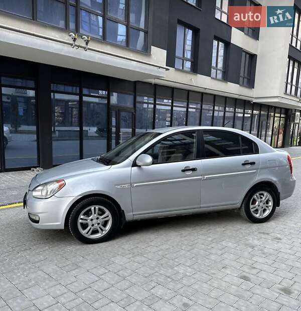 Hyundai Accent (2006)