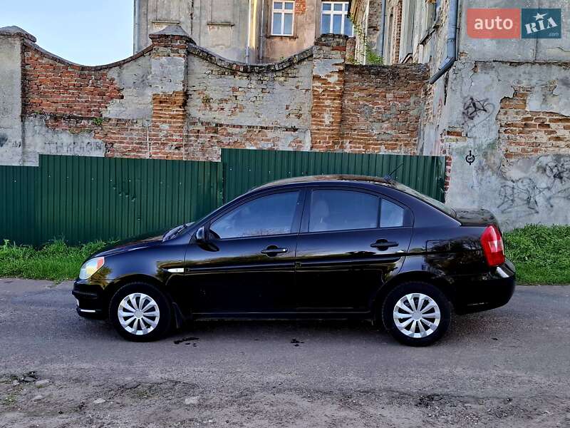 Hyundai Accent (2007)