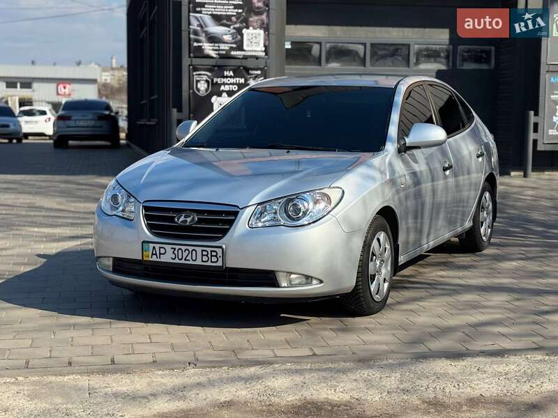 Hyundai Elantra (2007)