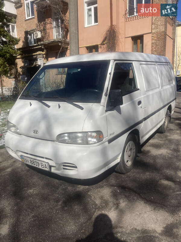 Hyundai H 100 (2000)