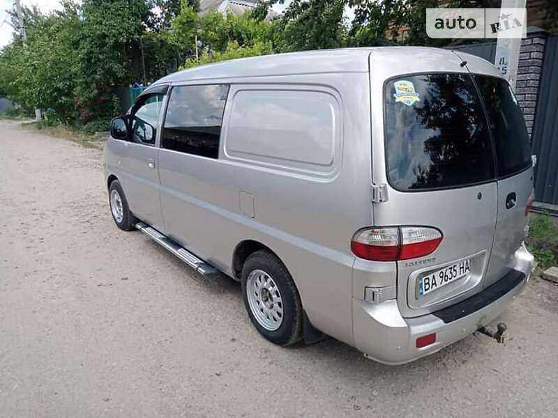 Hyundai H-1 (2007)