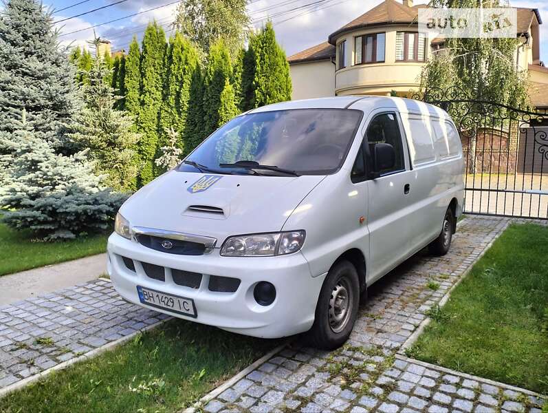 Hyundai H200 (2002)