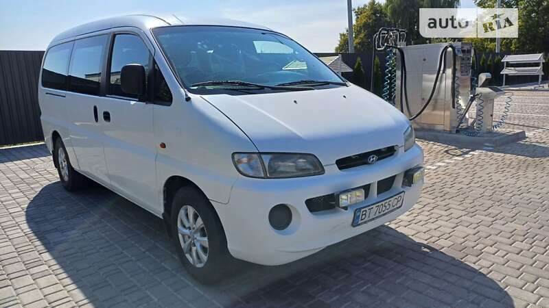 Hyundai H200 (1998)