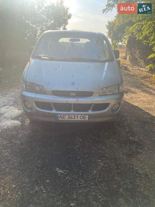 Hyundai H200 (1998)
