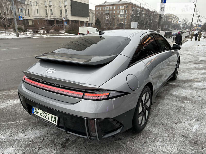 Hyundai Ioniq 6 (2023)