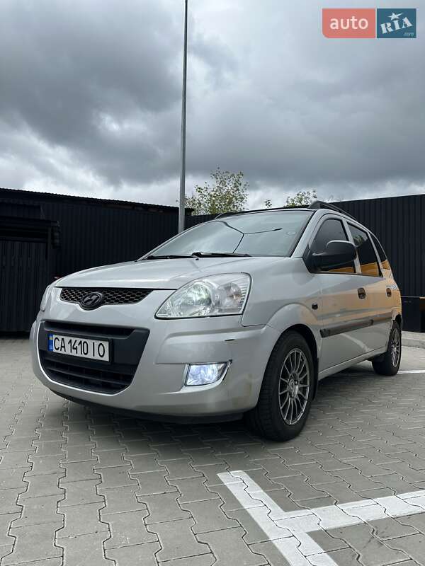 Hyundai Matrix (2010)